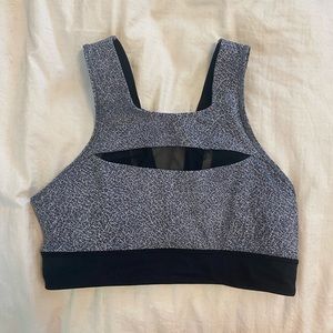 Lululemon sports bra